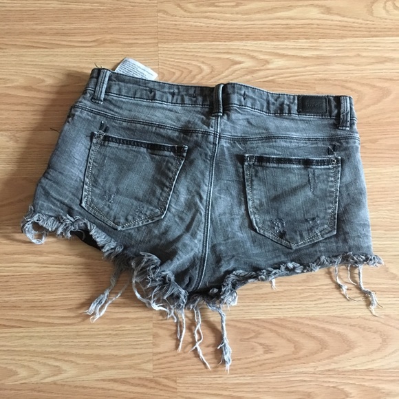 Short - Picture 2 of 2